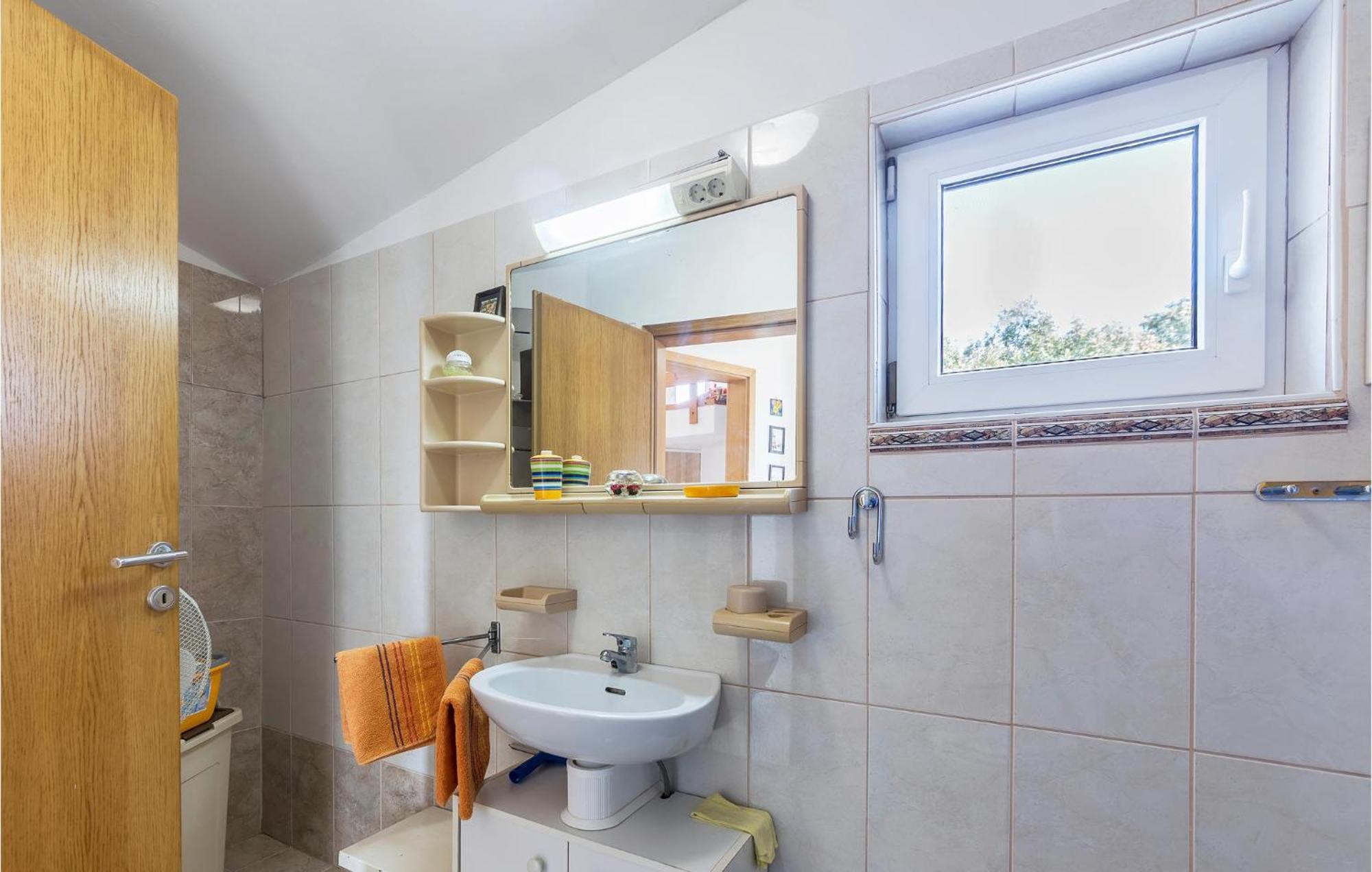 Beautiful Apartment In Barbariga With Kitchen 외부 사진